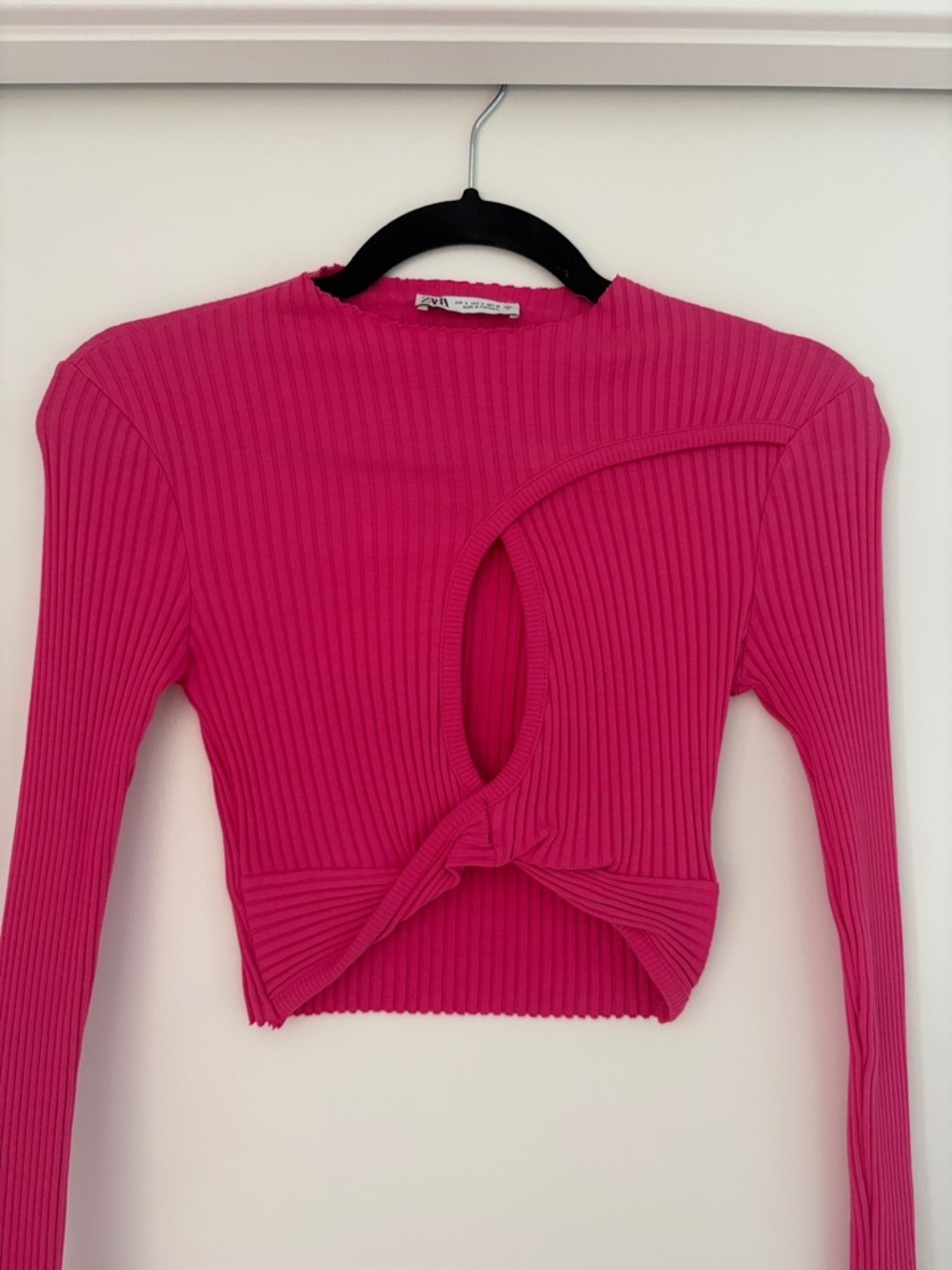 Zara Hot Pink Ribbed Cutout Long-Sleeve Crop Top
